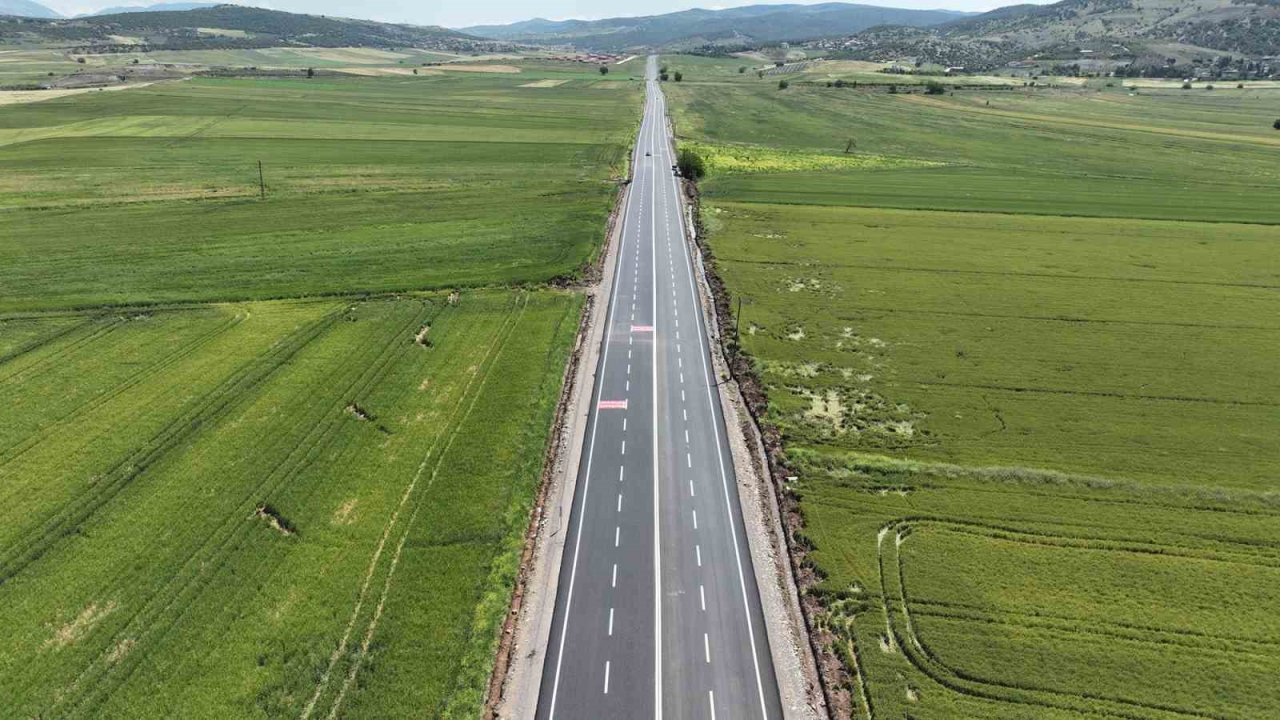 Kahramanmaraş’ta Elmalar-Çokyaşar grup yolu vatandaşların hizmetinde