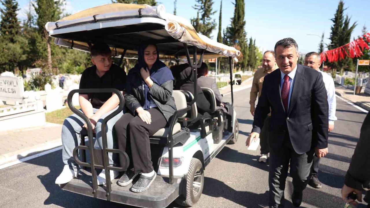 Samsun’da mezarlıklarda bayram öncesi bakım ve ulaşım çalışmaları tamamlandı