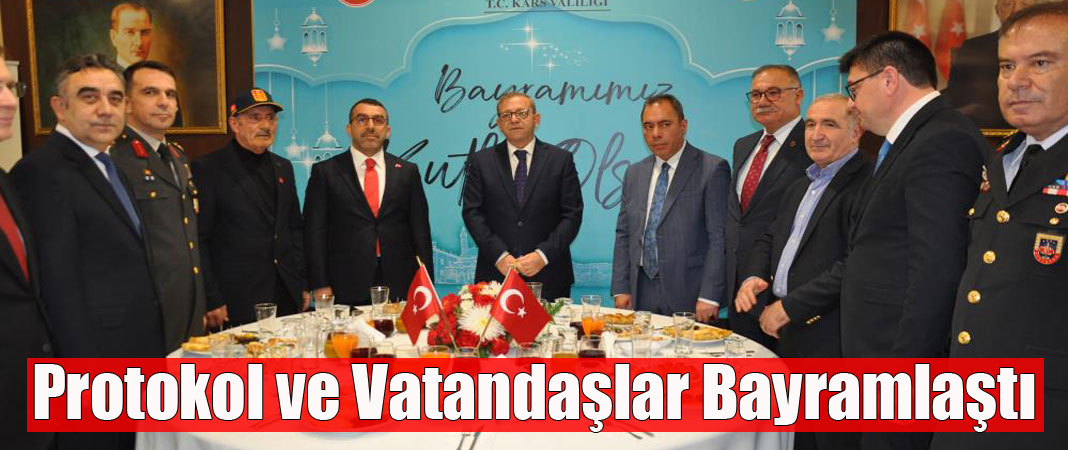 Kars’ta Geleneksel Bayramlaşma Protokol ve Vatandaşları Buluşturdu