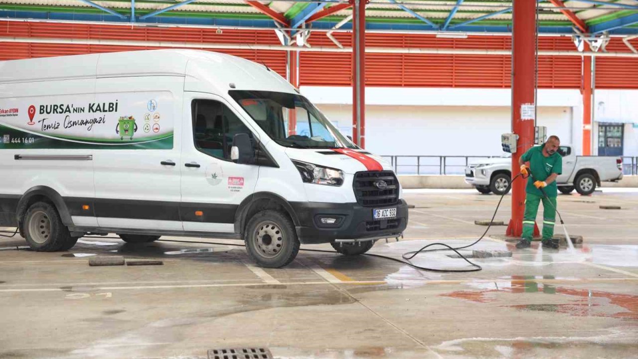 Osmangazi’de kurban kesim alanları titizlikle temizleniyor
