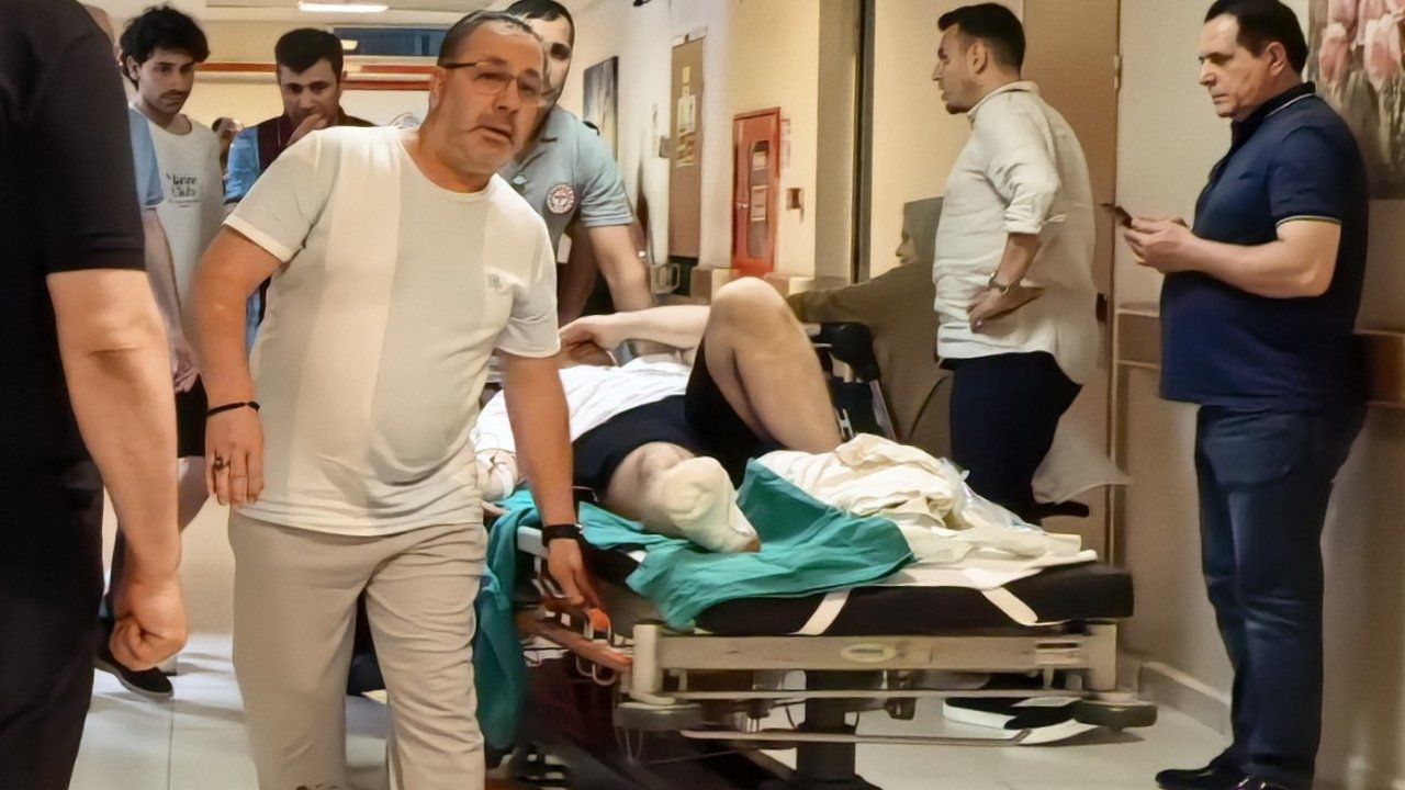Çim biçerken parmaklarını biçti