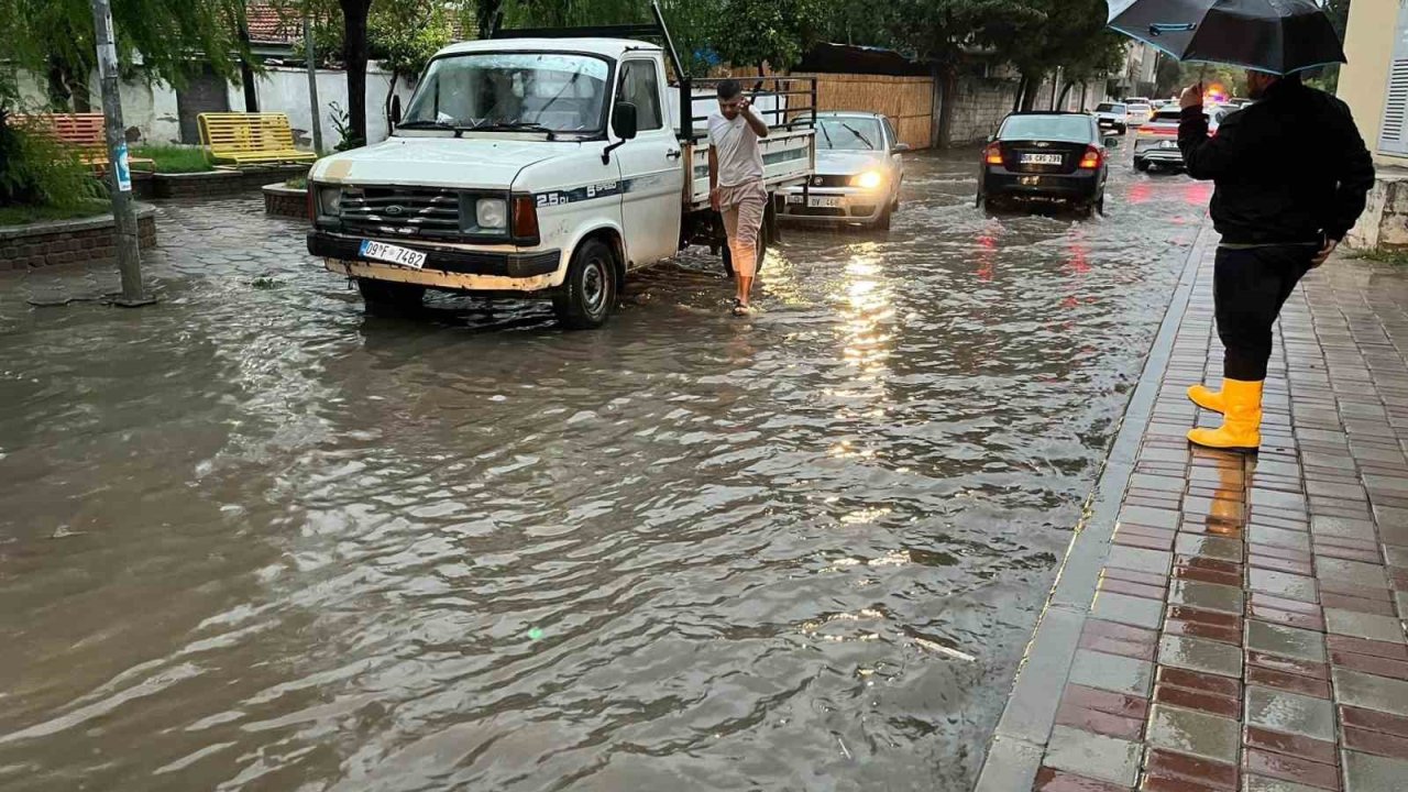 Aydın için kuvvetli yağış uyarısı: 12 ilçe için alarm verildi