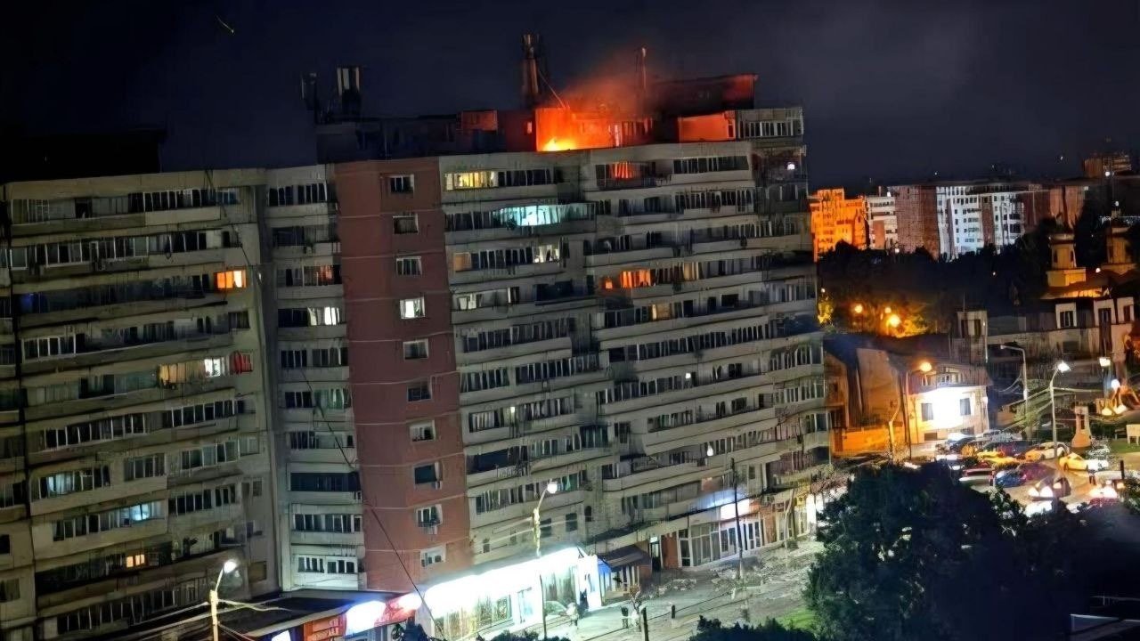 NATO üyesi Romanya’daki bir apartmana Rus İHA’sı isabet etti: 2 yaralı