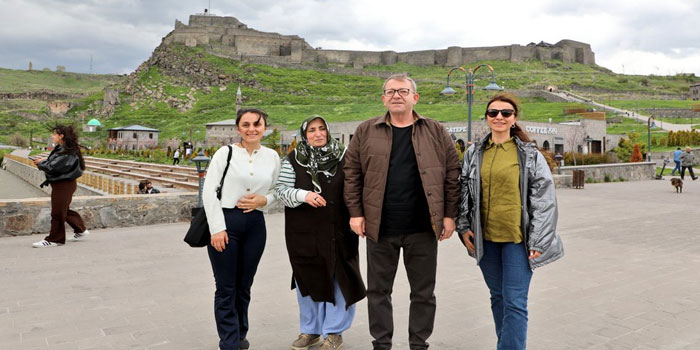 Vali Ziya Polat’tan Kars Sokaklarında Bayram Turu