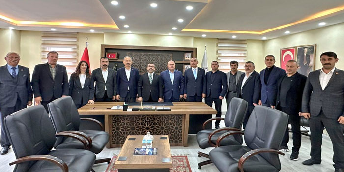 AK Parti Kars Milletvekili Adem Çalkın’dan Arpaçay Belediyesi’ne Kurban Bayramı Ziyareti