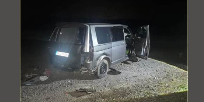Kars'ta Şarampole Yuvarlanan Panelvanın Sürücüsü Hayatını Kaybetti