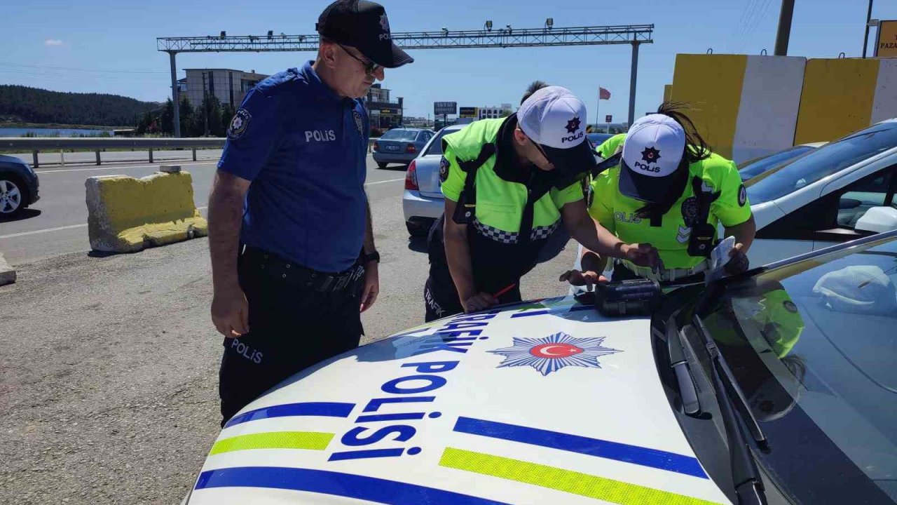 Keşan polisi şehir girişinde trafik uygulaması yaptı