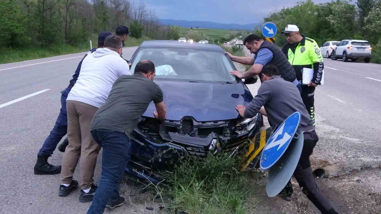 Kastamonu’da üç araç çarpıştı: 5 yaralı