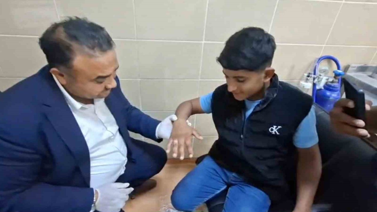 Parmağına yüzük sıkışan vatandaşın yardımına itfaiye amiri koştu