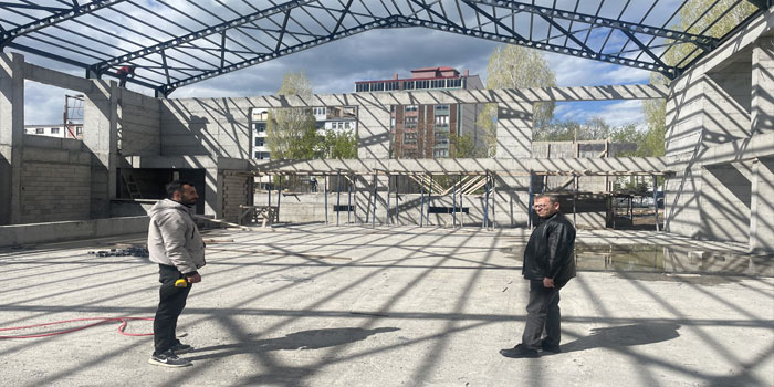Kars Valisi Ziya Polat’tan Cumhuriyet Mahallesi Spor Salonu İnşaatına İnceleme