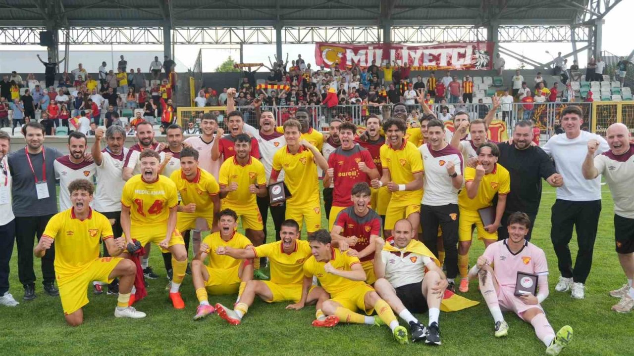 Göztepe U19’dan tarihi başarı