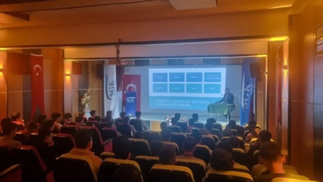Bayburt’ta öğrencilere sosyal güvenlik bilinci anlatıldı