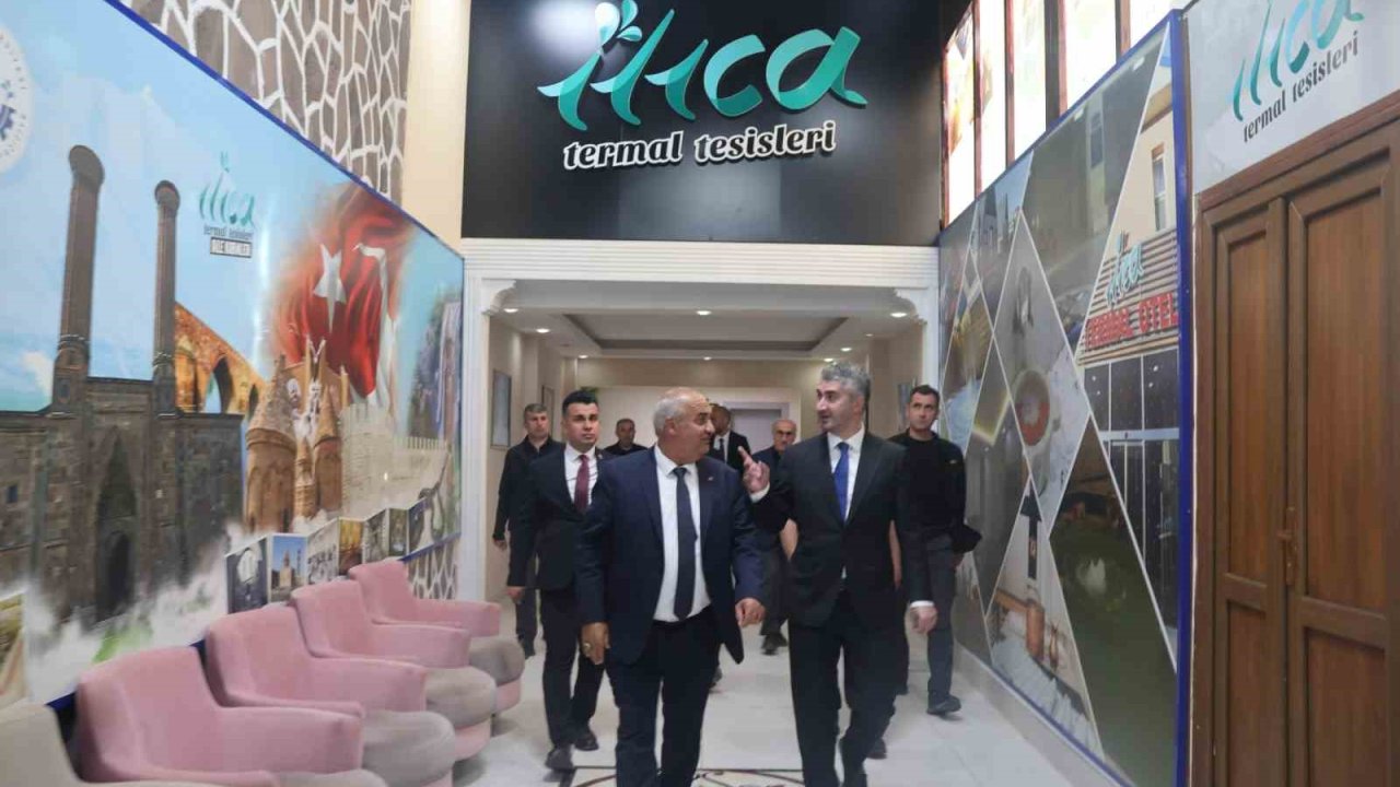 Bakan Yardımcısı Tarıkdaroğlu Aziziye’de incelemelerde bulundu