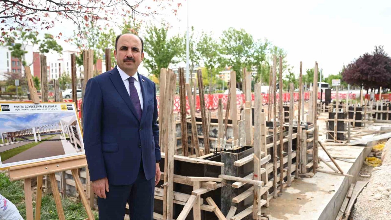 Başkan Altay: "150 milyon lira maliyetle yayalar ve bisiklet kullanıcıları için 2 yeni üst geçit yapıyoruz"