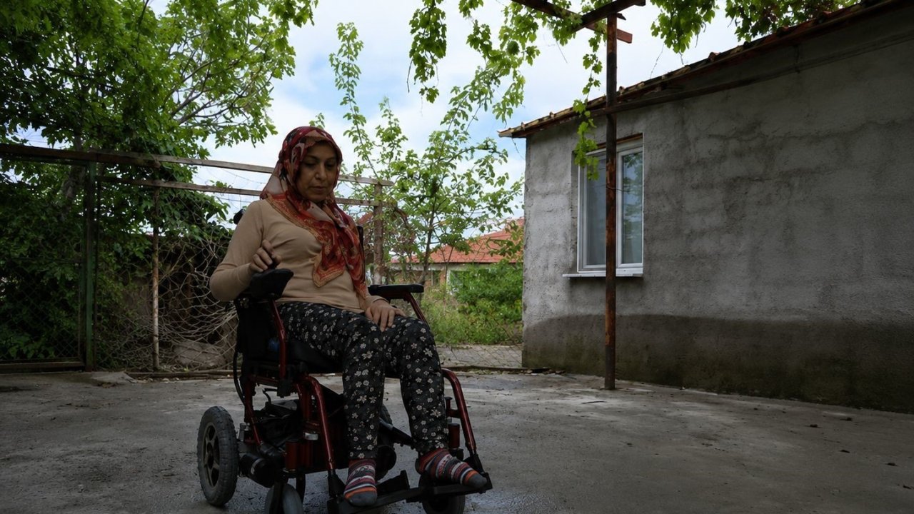 Büyükşehir Belediyesi’nden engelli bireylere akülü sandalye desteği