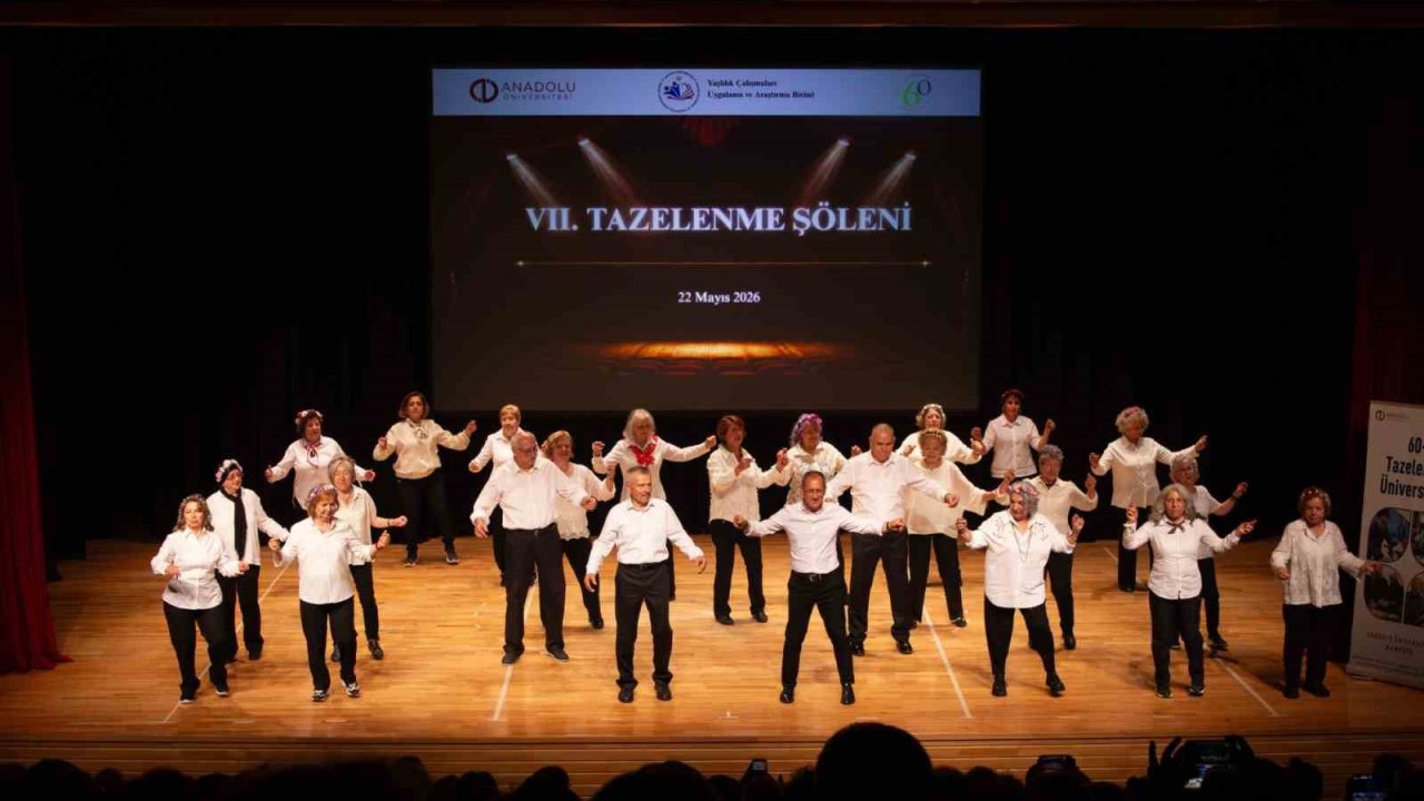 Tazelenme Üniversitesi dönem sonunu şölen ile kutladı
