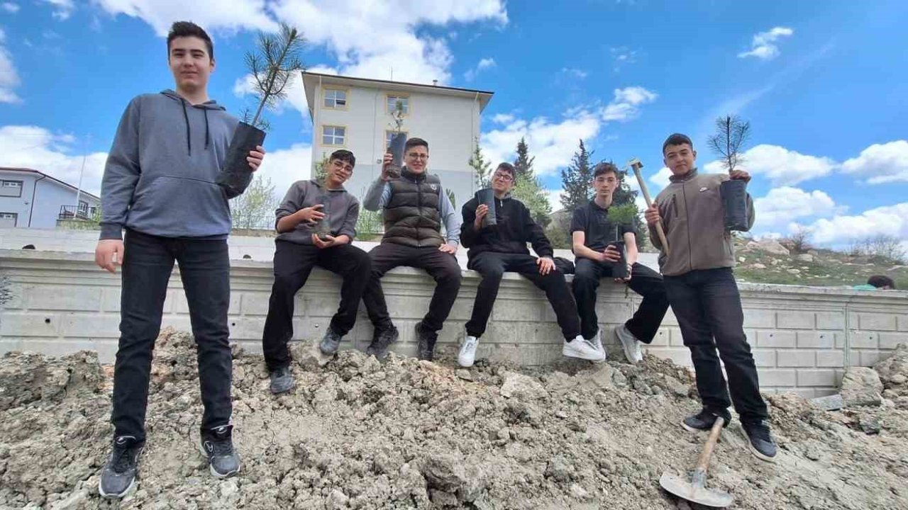 ÇEDES kapsamında Kütahya’da fidan dikim seferberliği