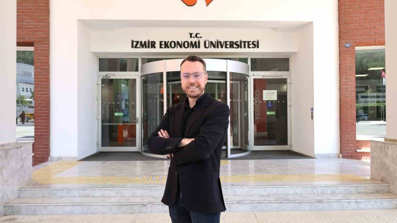 İzmir Ekonomi’li akademisyene prestijli ödül
