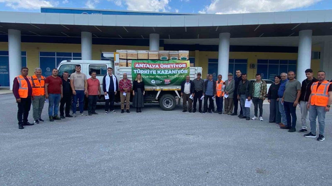 Büyükşehir’in arı kovanı destekleri devam ediyor
