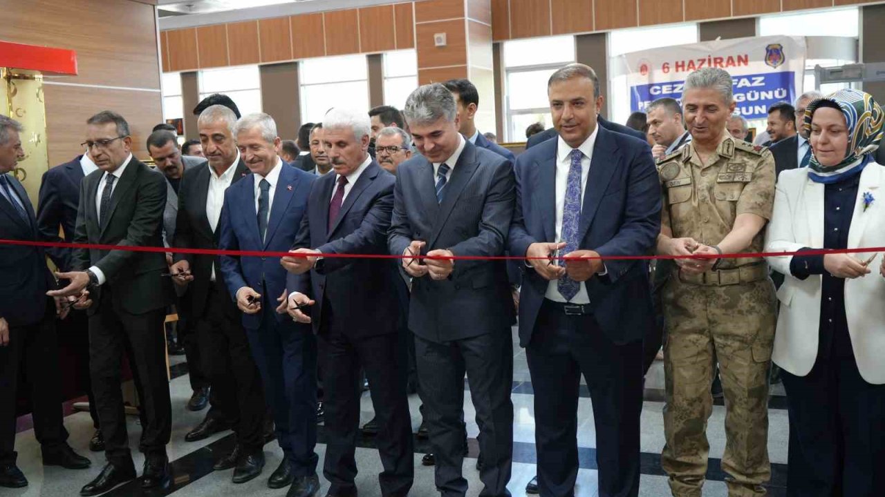 Gaziantep Adliyesi’nde resim ve el sanatları sergisi açıldı