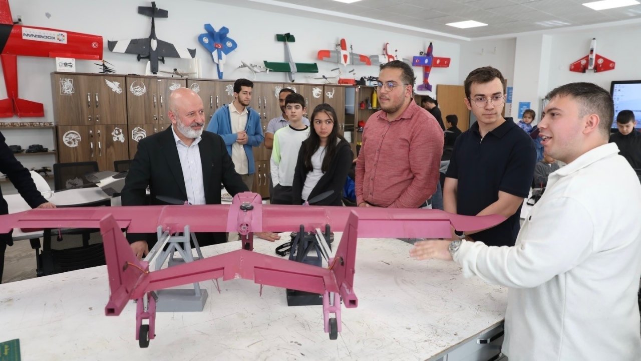Başkan Çolakbayrakdar: "Avrupa’dan gelen öğrencilerin hayran kaldığı bir merkez oluşturduk"