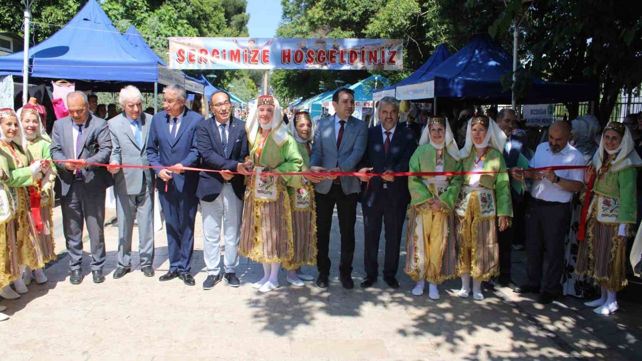 Hayat Boyu Öğrenme Şenliği törenle başladı