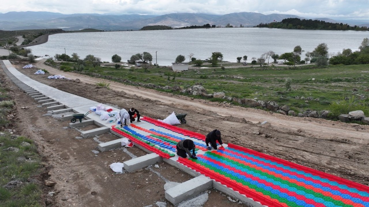 Türkiye’nin en uzun renkli kaydırağı Gebere’de hizmete hazırlanıyor