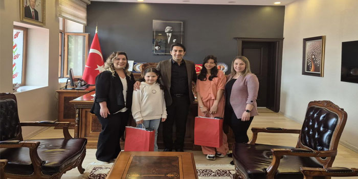 Sarıkamış’ın Şampiyon Zekaları Kaymakam Aslantatar’ı Ziyaret Etti