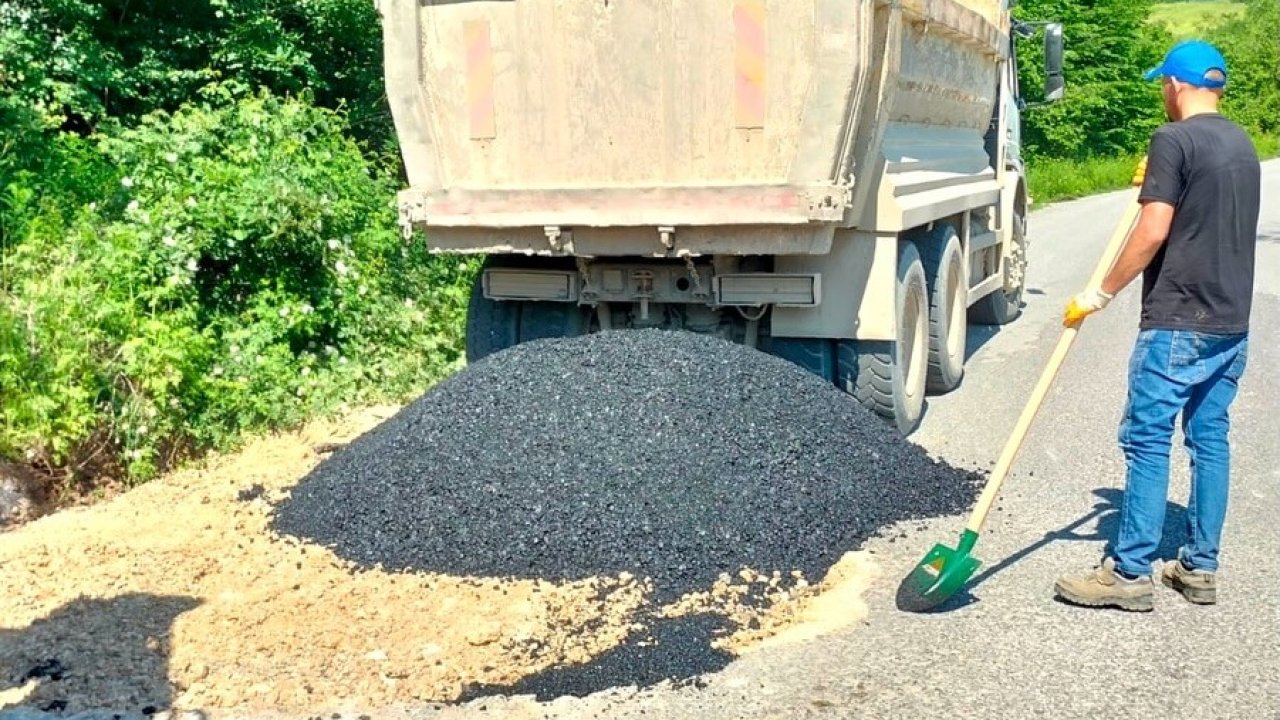 Yığılca’da grup yolunda asfalt yama çalışmaları başladı