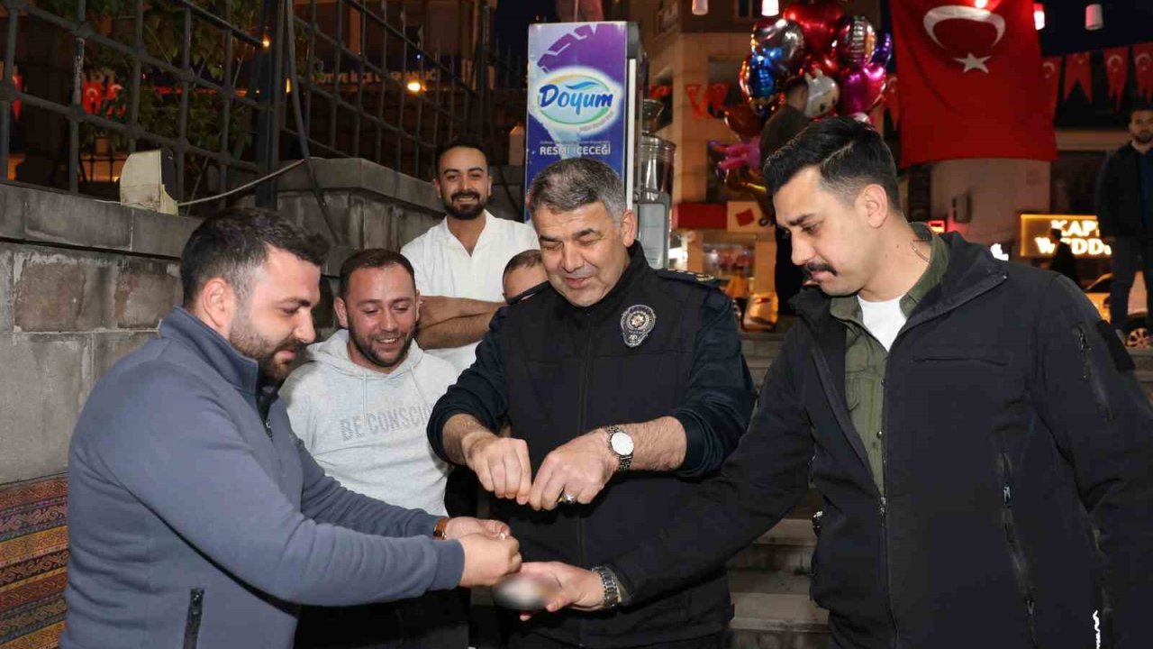 Erzurum’da Emniyet Müdürü tavsiye etti, vatandaş sigarayı bıraktı