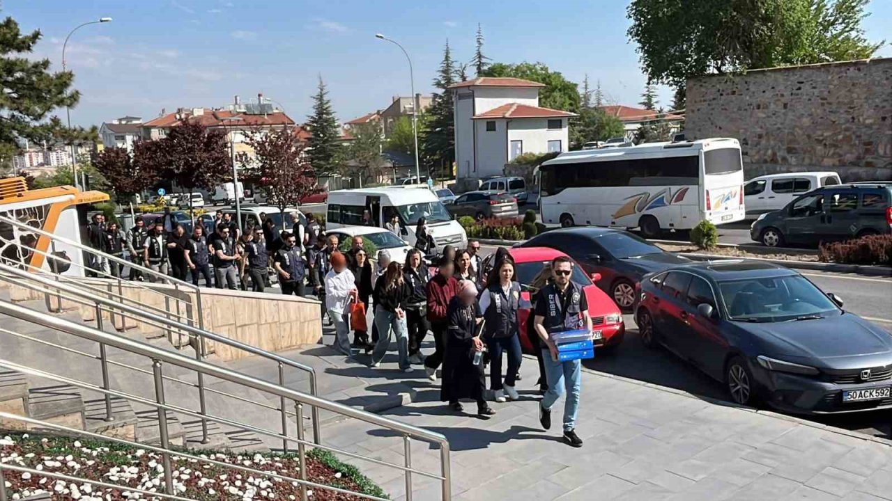 Yasa dışı bahis operasyonunda 34 şüpheli adliyeye sevk edildi