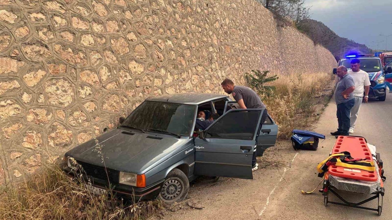 Otomobil şarampole uçtu: 1 yaralı
