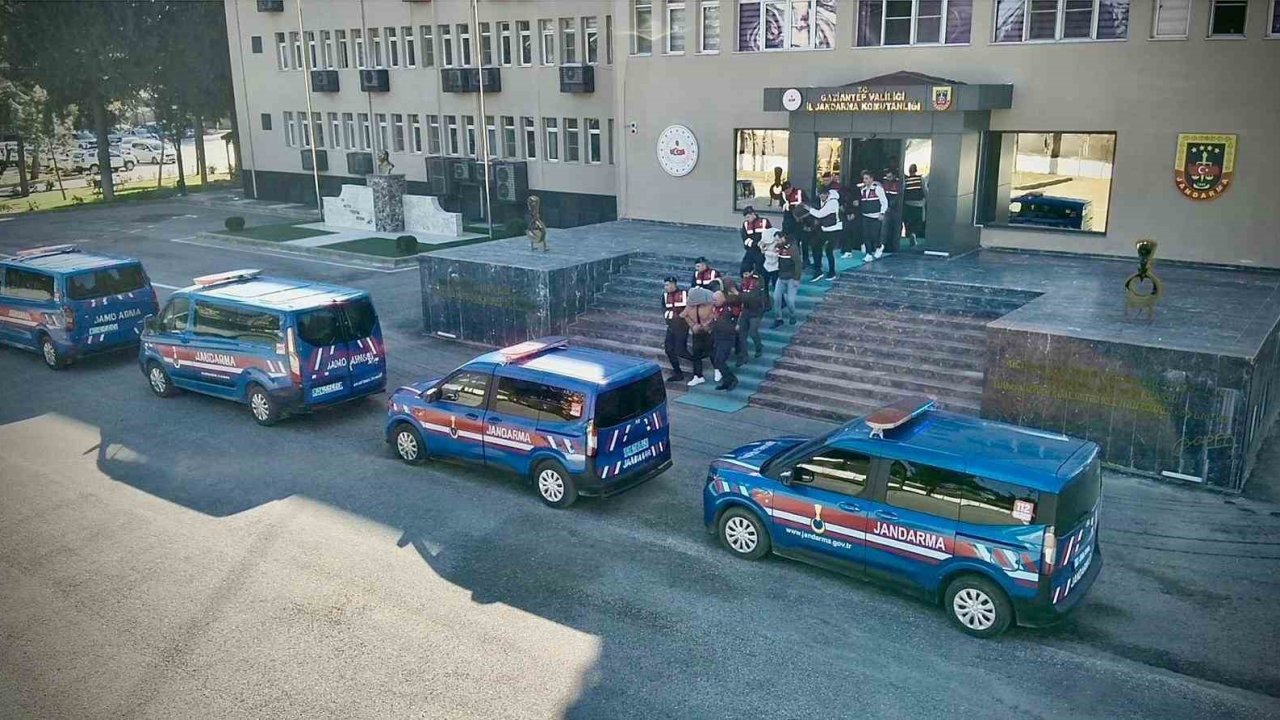 Gaziantep’te kesinleşmiş cezayla aranan 123 şahıs tutuklandı
