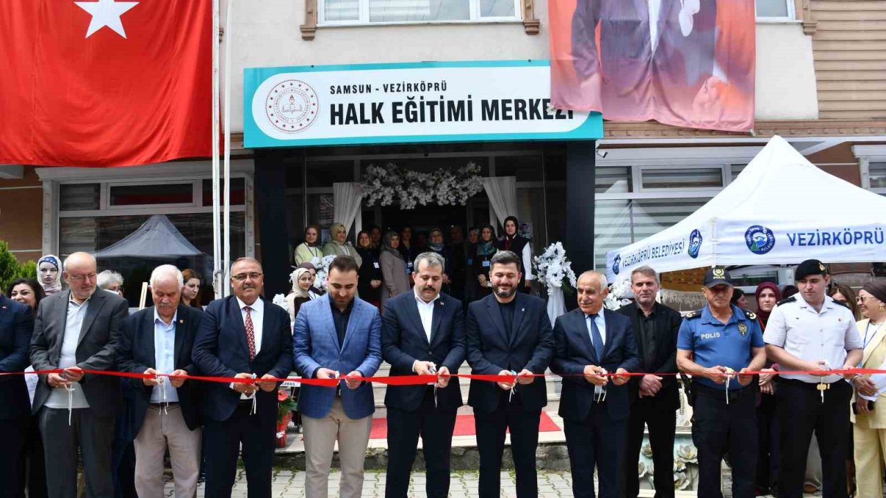 Vezirköprü’de el emeği ürünler yıl sonu sergisi