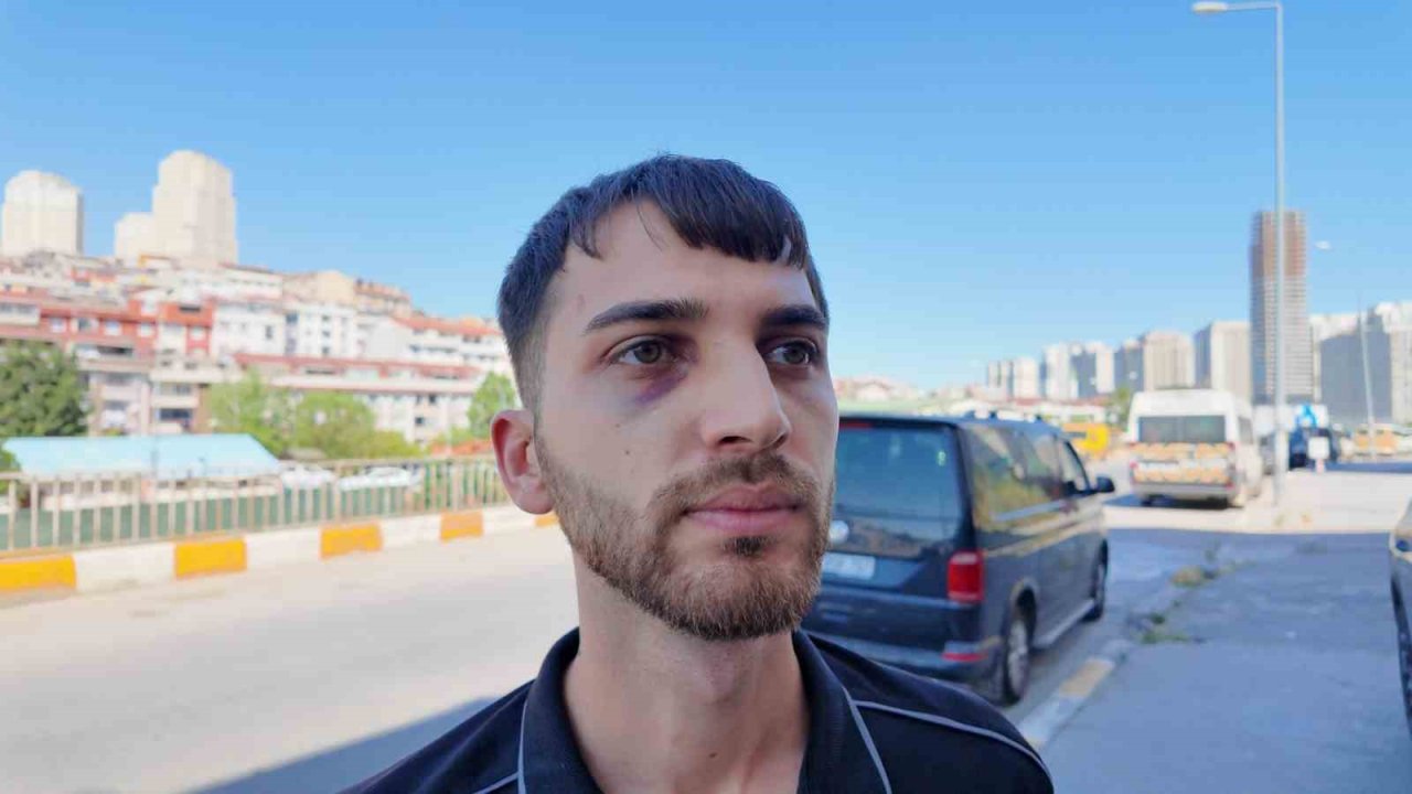 Avcılar’da yaşanan kaza sonrası sürücüyü darp ettiler: O anlar kameraya yansıdı