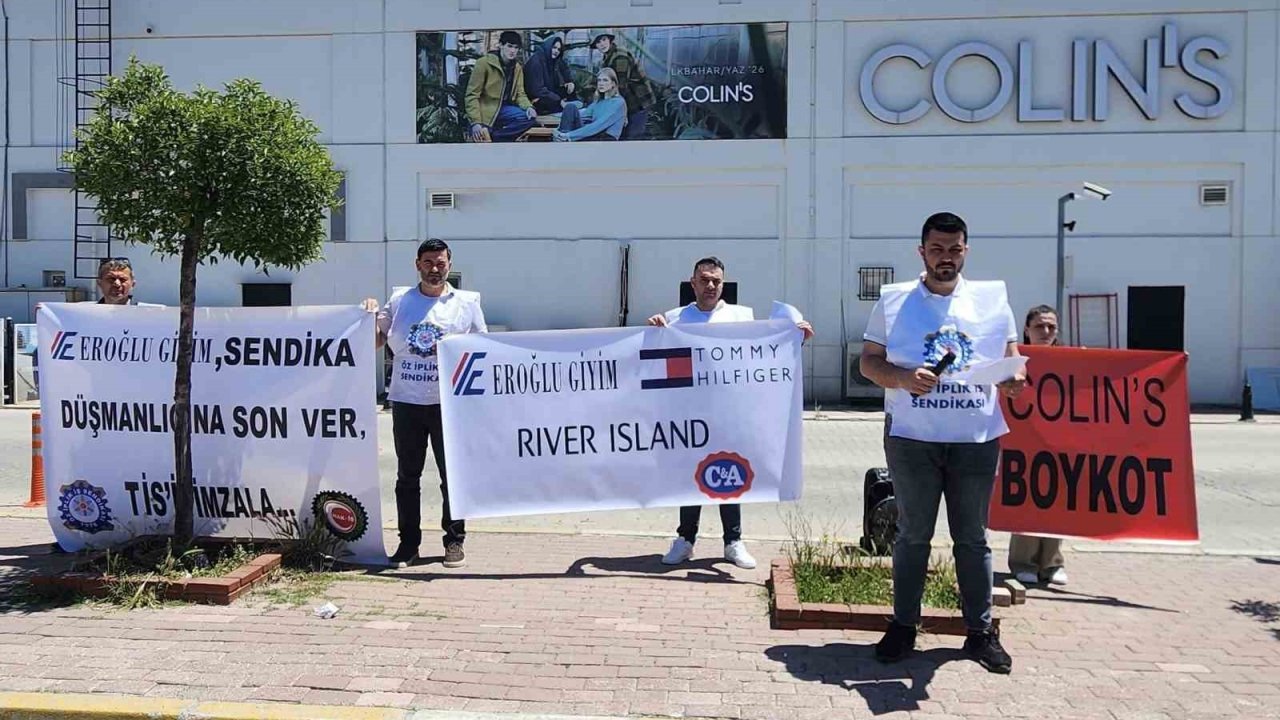 Öz İplik-İş’ten Uşak’ta Colin’s önünde basın açıklaması