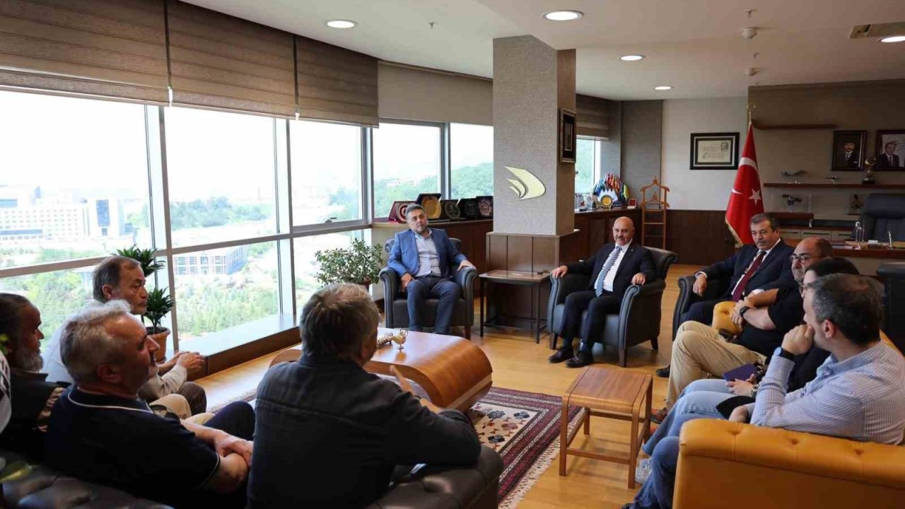 Çalışan Gazeteciler öneri ve taleplerini Rektör Prof. Dr. Sözbir’e anlattılar