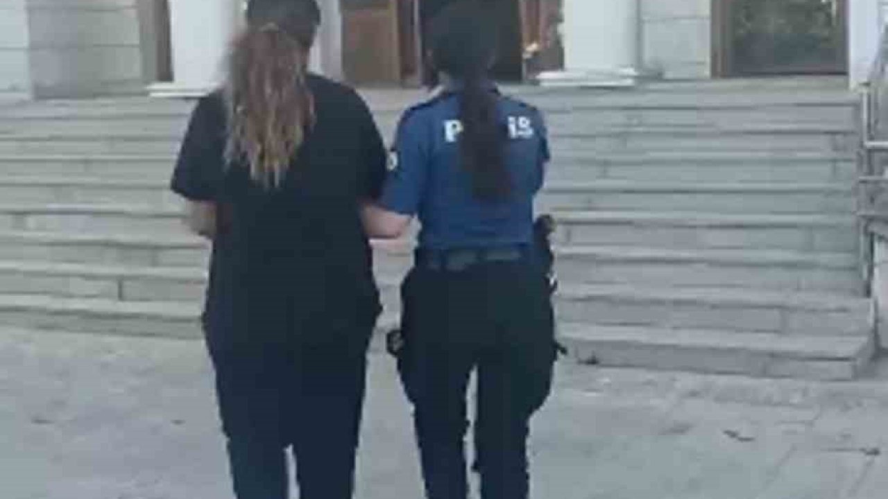Hatay’da hapis cezası ile aranan 2 kişi tutuklandı