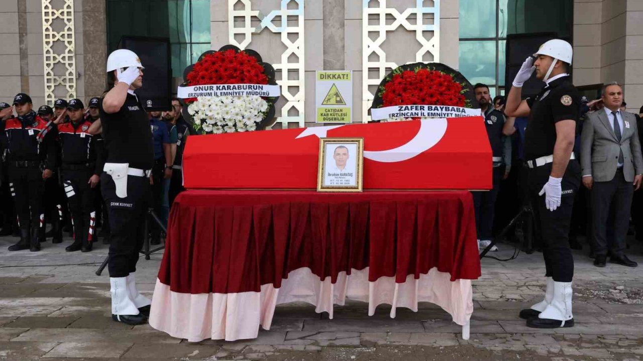Kanser nedeniyle hayatını kaybeden polis memuru son yolculuğuna uğurlandı