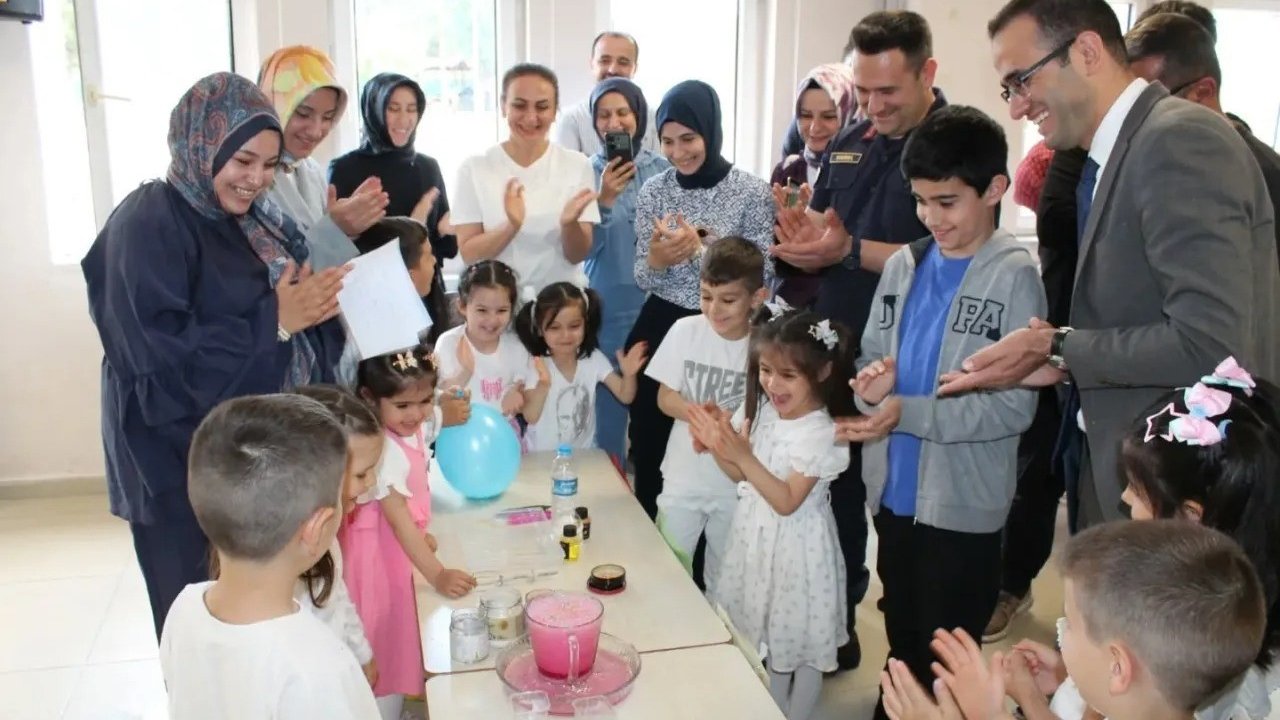 Boyabat’ta miniklerden bilim şöleni