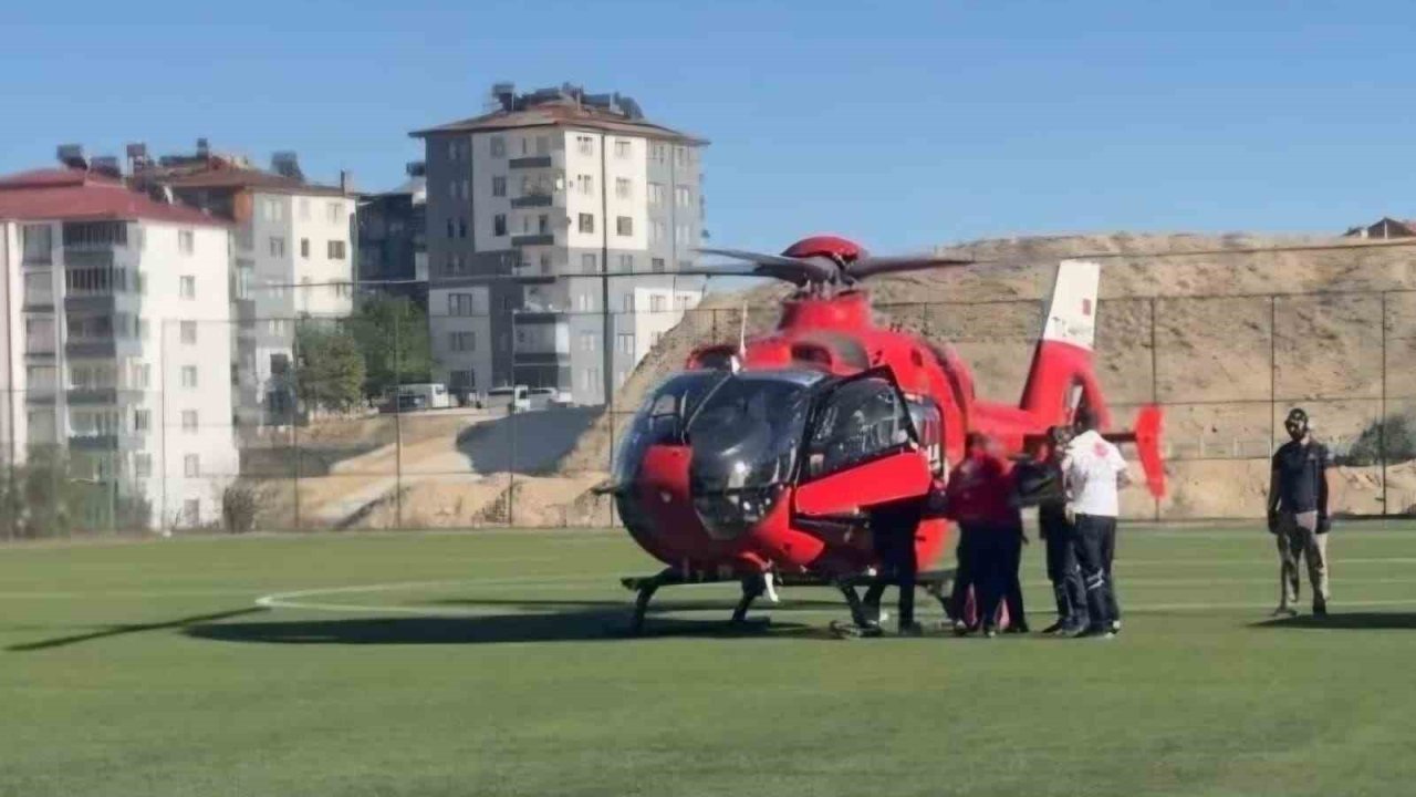 Malatya’da ambulans helikopter 66 yaşındaki hasta için havalandı