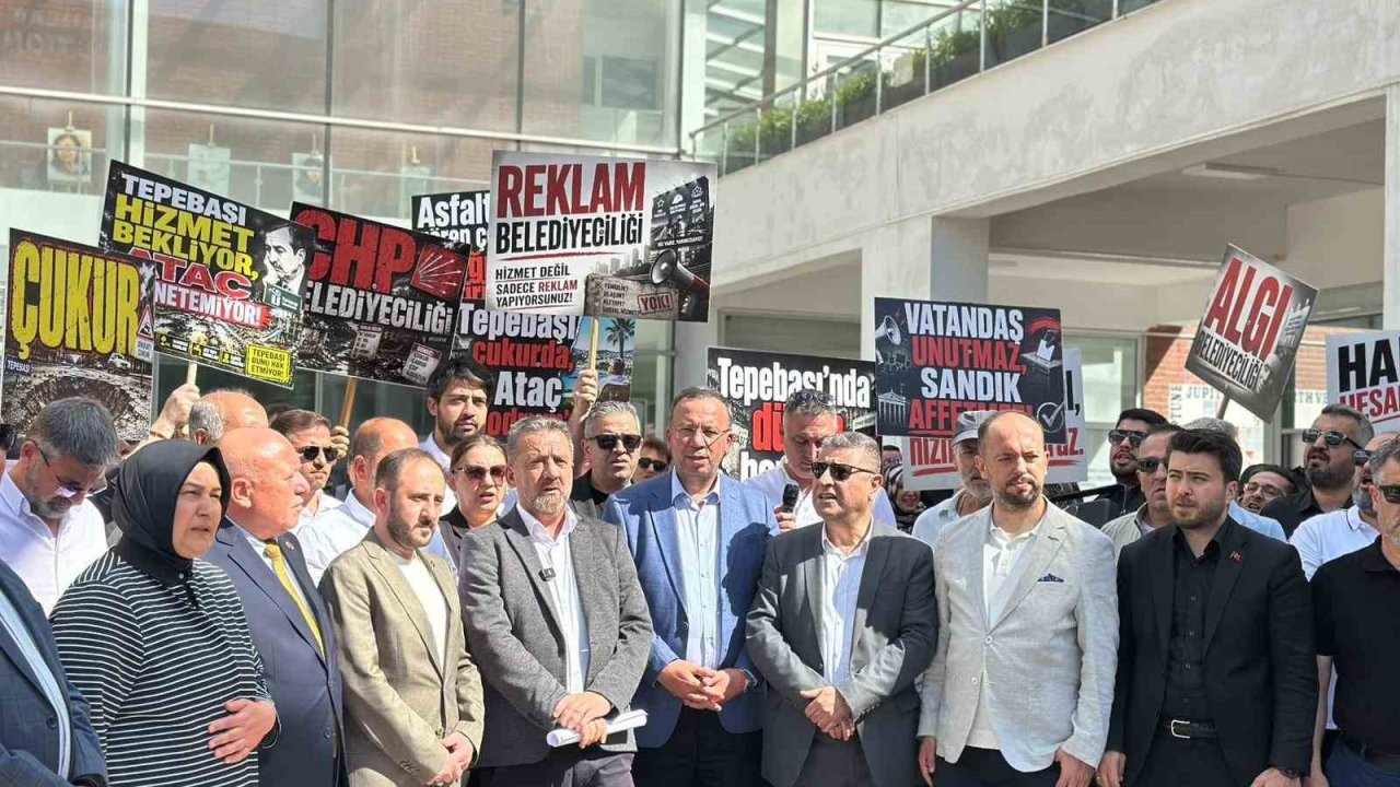 AK Partili Şimşek’ten Tepebaşı Meclisi tepkisi: "Mecliste mikrofon kapatarak gerçeklerin üzerini örtemezsiniz"