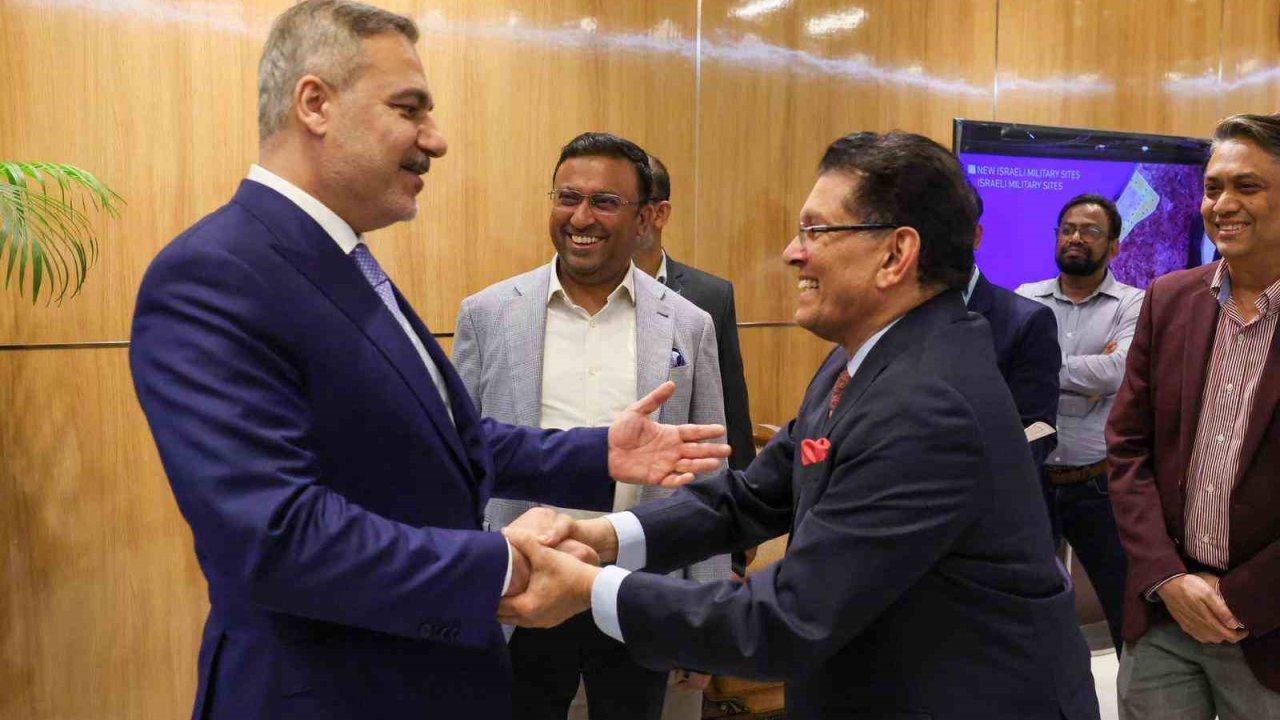 Bakan Fidan, Bangladeş’te mevkidaşı Rahman ile bir araya geldi