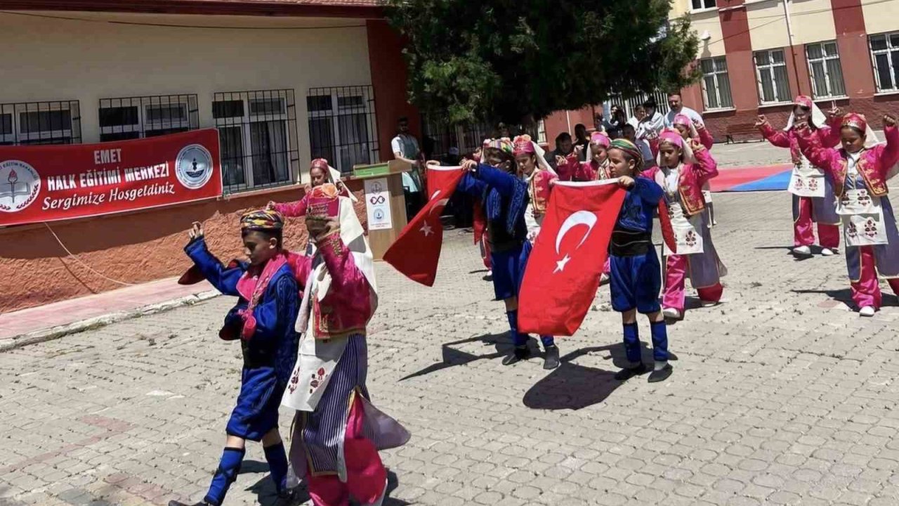 Emet’te Hayat Boyu Öğrenme Haftası coşkuyla kutlandı