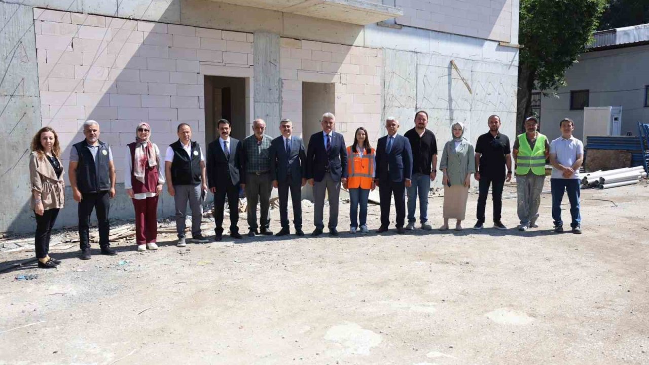 Uzunmustafa İlkokulu ek binasında incelemeler yapıldı