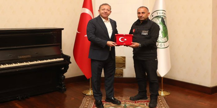 Kars Valisi Ziya Polat, Muş AFAD İl Müdürü Ahmet Daştemir’i Makamında Kabul Etti