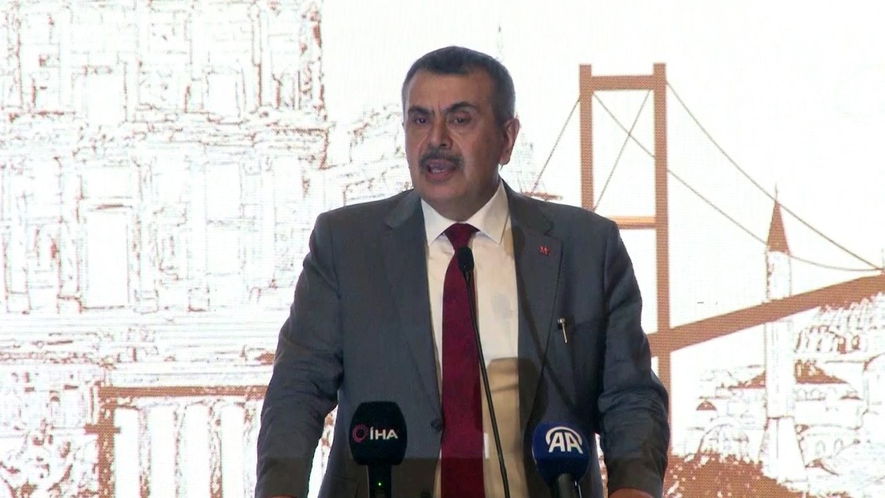 Milli Eğitim Bakanı Tekin: "Mesleki eğitim vesayet özlemcilerinin 28 Şubat süreci ile akamete uğrattıkları bir süreçti"