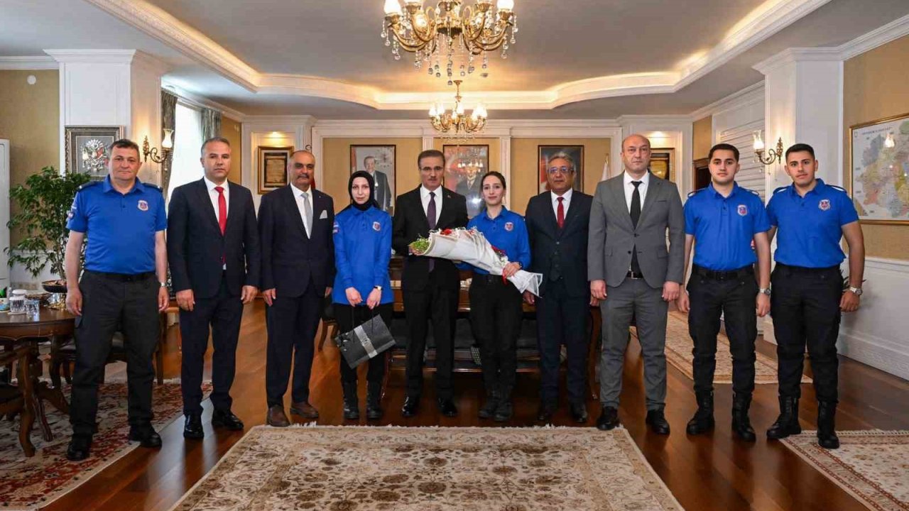 Erzurum Valisi Baruş, ceza infaz personelini kabul etti