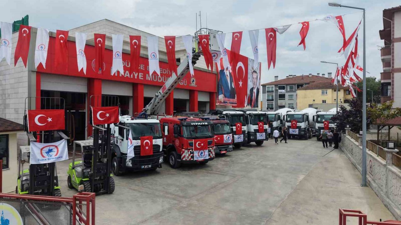 Düzce Belediyesi’ne 12 araçlık takviye