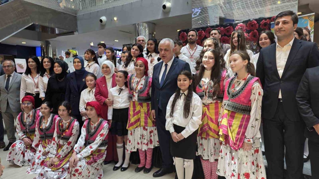 Kasım Aktaş ortaokulu’ndan yıl sonu sergisi